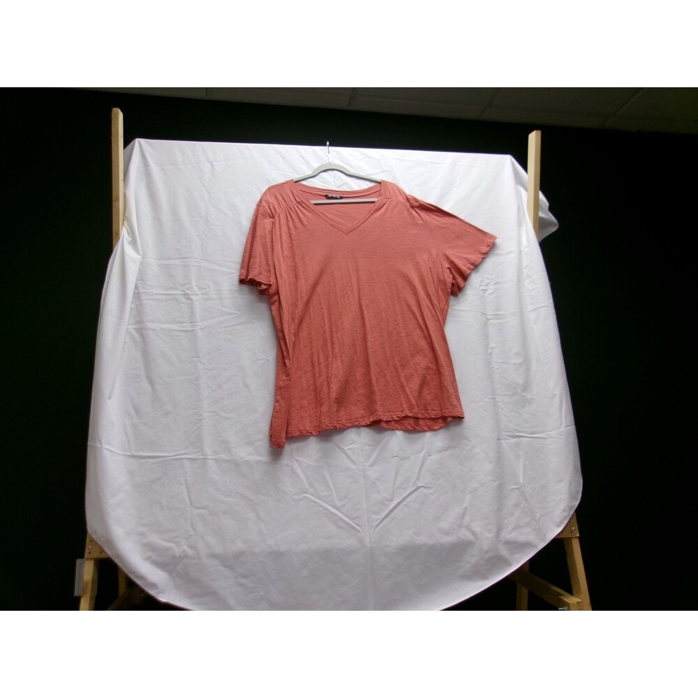 3x Women's Bloomchic top